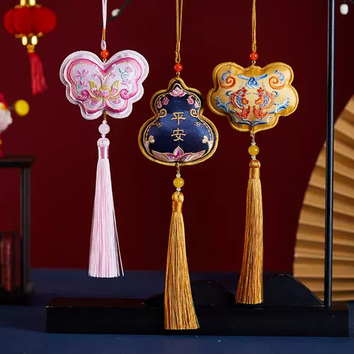 Защитный амулет, подвеска, кролик, мешочек, с вышивкой, подарок на день рождения