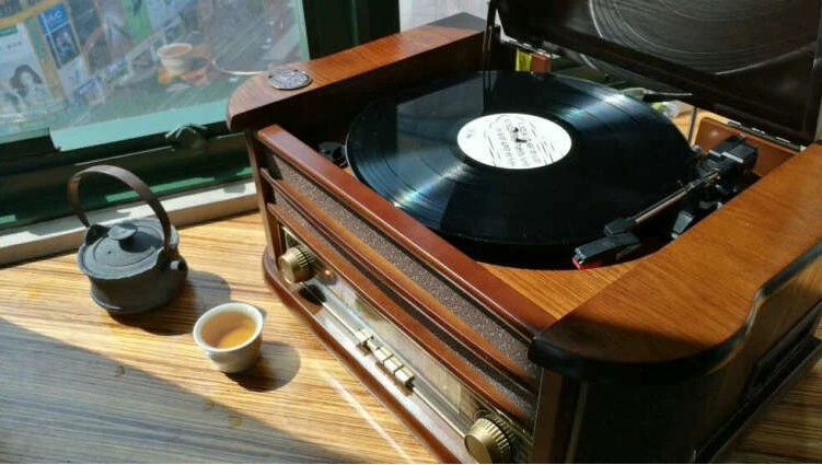 Máy quay đĩa cổ cao cấp Máy ghi âm LP vinyl Máy ghi âm kiểu cũ Đầu đĩa CD cổ điển Máy nghe nhạc cassette radio - Máy hát