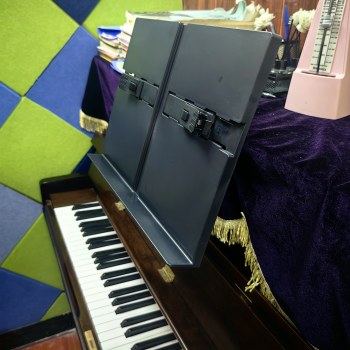 Wheat winter upright grand piano ຂາຕັ້ງດົນຕີຕັ້ງໂຕະທີ່ສາມາດປັບໄດ້ສູງບໍ່ຕົກລົງກັບພື້ນເພື່ອປະຫຍັດພື້ນທີ່ແລະປ້ອງກັນ myopia ປາກມົດລູກ