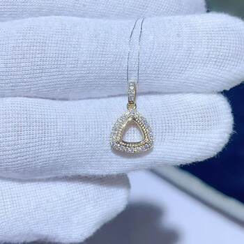 18k gold triangle pendant with moissanite