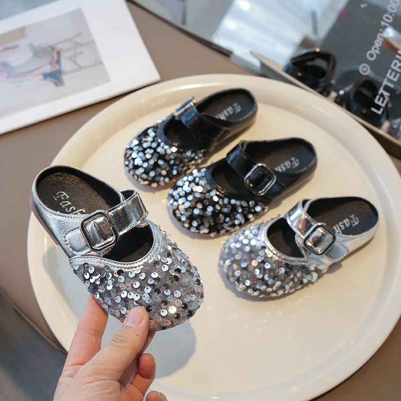 Girls' Sequin Closed-Toe Slippers 2026 Summer New Style Princess Shoes for Girls Baby Outdoor Wear Children's Trendy Sandals