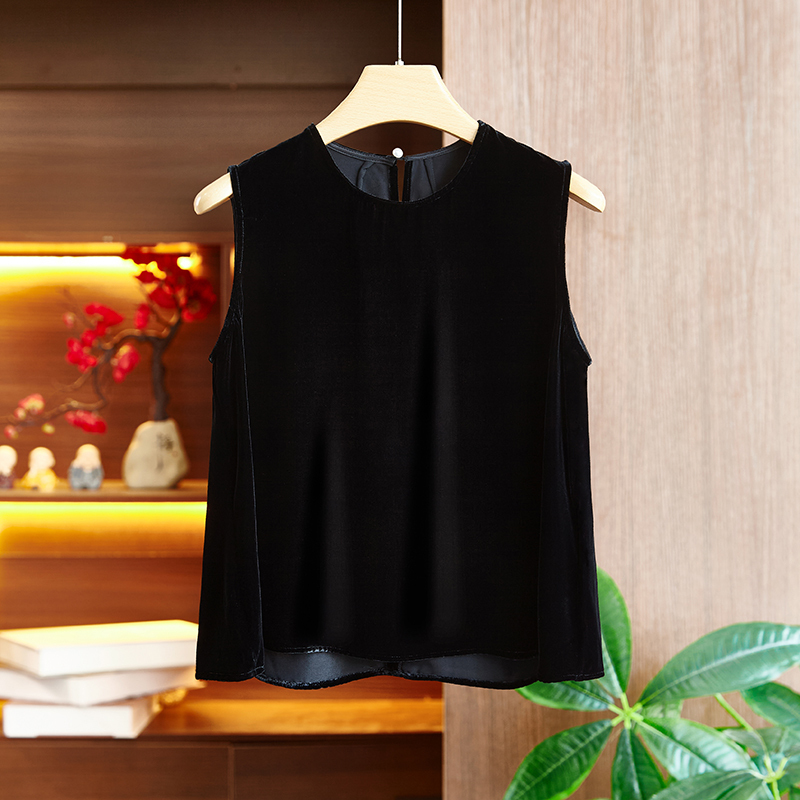 Retro Style Mulberry Silk Vest Top for Women 2024 Summer New Product Black Slimming Silk Velvet Sleeveless Vest for Women Retro Style Mulberry Silk Vest Top for Women 2024 Summer New Product Black Slimming Silk Velvet Sleeveless Vest for Women