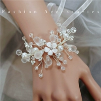 Цветику запястья типа А дают прозрачную подарочную коробку, как показано на рисунке