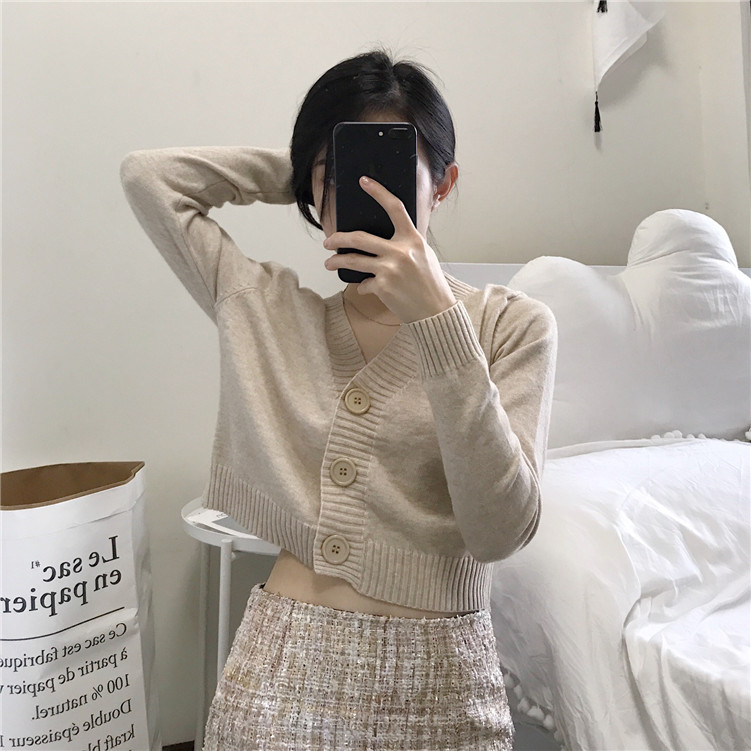 2018 đầu mùa xuân mới Hàn Quốc phiên bản của hoang dã phần dày ngắn V-Cổ hàng duy nhất nút màu rắn đan áo khoác cardigan nữ thủy triều áo khoác cardigan nữ