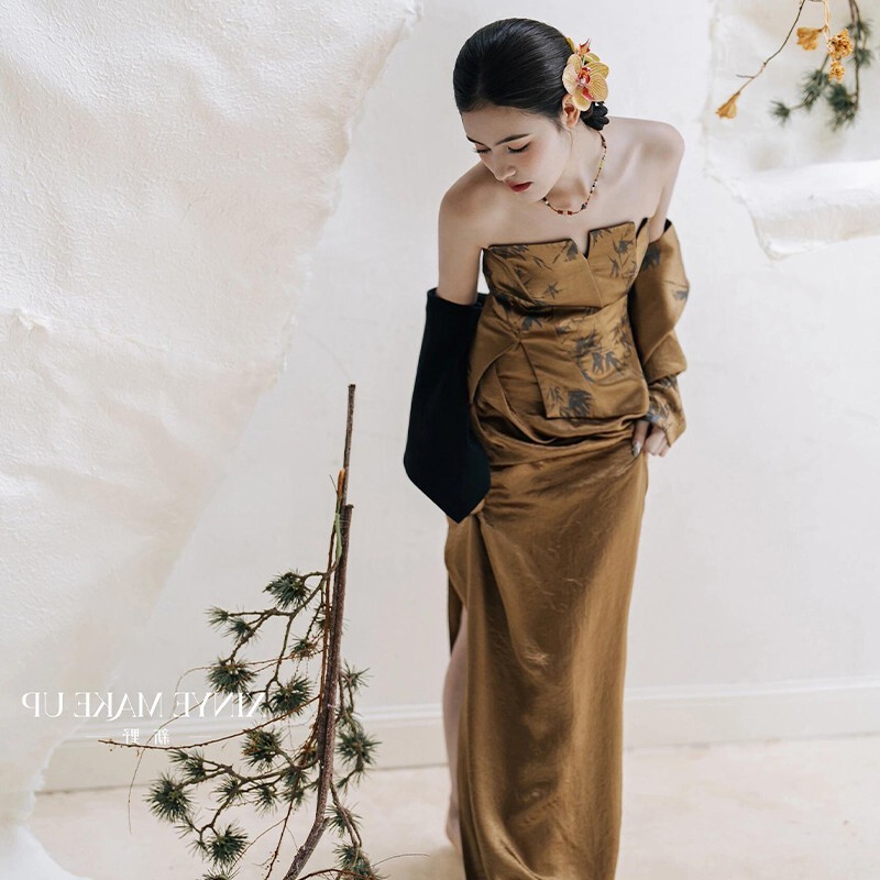 New Chinese-Style Morning Robe for Women, Bridal Engagement Dress, High-End Light Luxury Niche Design, Light Wedding Dress, Toast Dress Two-Piece Set