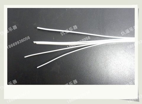 [Phụ kiện một nhân dân tệ] Chỉ nha khoa Erhu Sản xuất nhạc cụ Phụ kiện da Dây đeo da giả Đường viền trắng Capo guitar giá