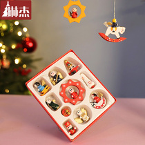 Linjie 2020 new wooden Santa Claus Christmas tree decoration set wooden painted snow old man pendant