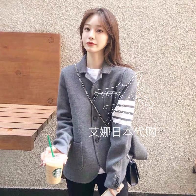 Aina Day Thom Browne New knitted cardiovert TB wool single row buttoned knit suit short jacket male and female-Taobao