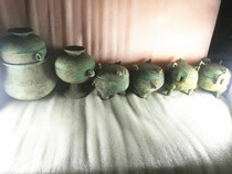 Smoke cloud-stream imitation ancient bronzeware Han Dynasty Bean Tripod Mound Pot Seven Stuffy and carbonated to remake red spot green rust collection?