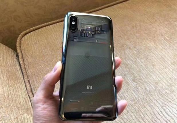小米8透明探索版,科技感惊艳十足