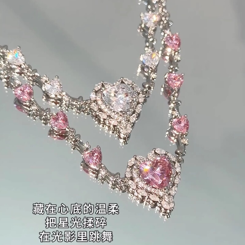 Xuping Sweetheart Hot Girl Pink Heart Irregular Necklace Unique Design Personality High-End Temperament Clavicle Chain Xuping Sweetheart Hot Girl Pink Heart Irregular Necklace Unique Design Personality High-End Temperament Clavicle Chain