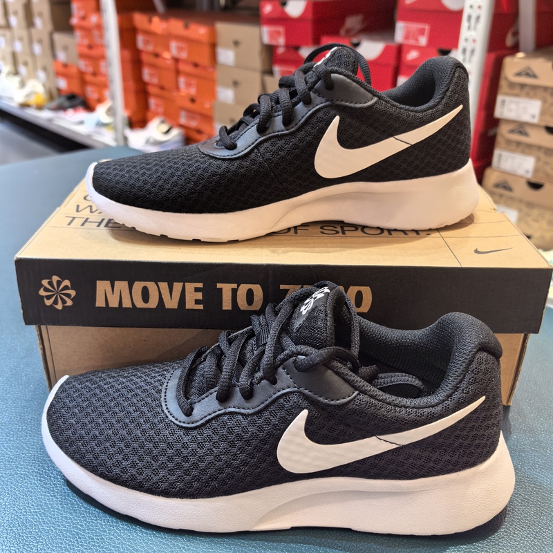 Nike Women's New Spring Model Tanjun Lightweight Breathable Mesh Casual Shoes Dj6257-004 Nike Women's New Spring Model Tanjun Lightweight Breathable Mesh Casual Shoes Dj6257-004
