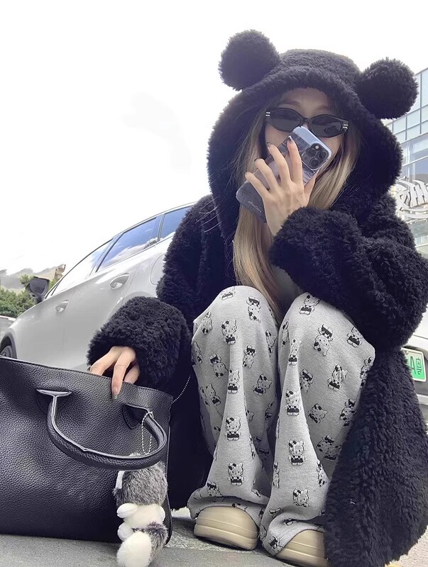 Fluffy and Cute Bear Ear Hooded Sweatshirt for Women, Autumn and Winter, Loose Fit, Fleece-Lined, Thickened, Faux Lamb Wool Cardigan Jacket Fluffy and Cute Bear Ear Hooded Sweatshirt for Women, Autumn and Winter, Loose Fit, Fleece-Lined, Thickened, Faux Lamb Wool Cardigan Jacket
