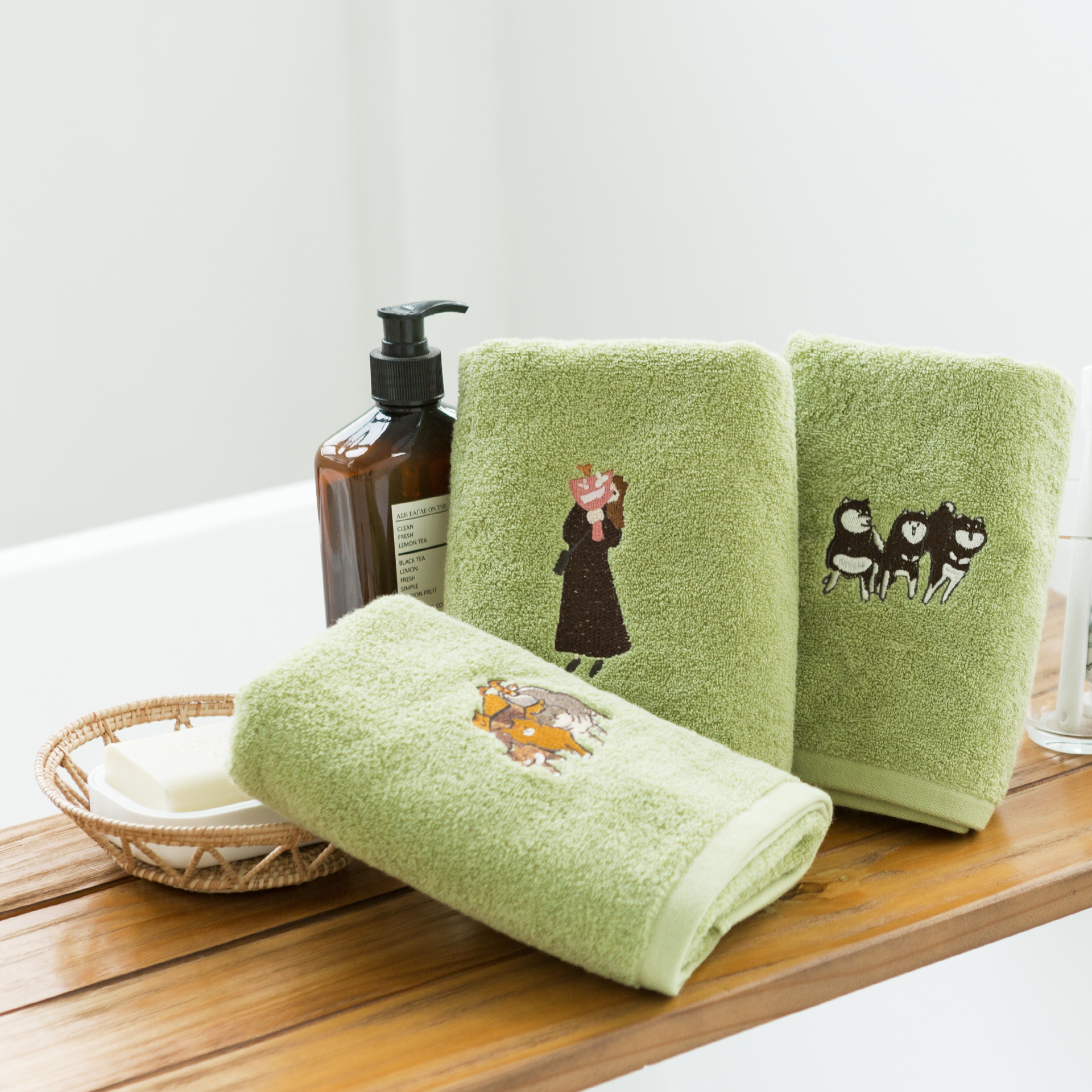 Original green bath embroidery towel ins wind thickened absorbent soft adorable pure cotton couple wash face towel hand towel