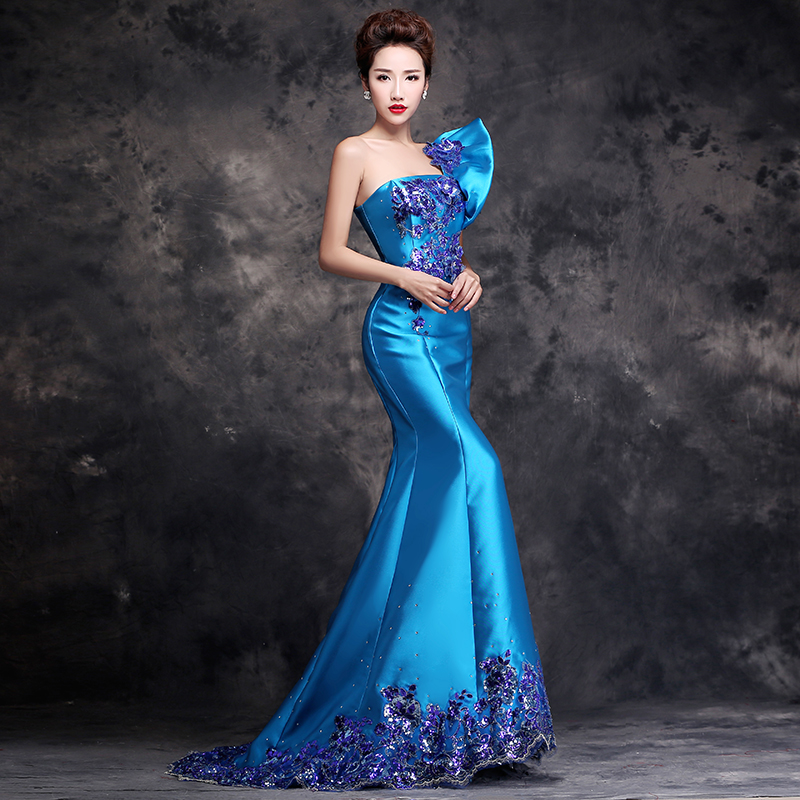 Robe du soir - Ref 3211351 Image 1