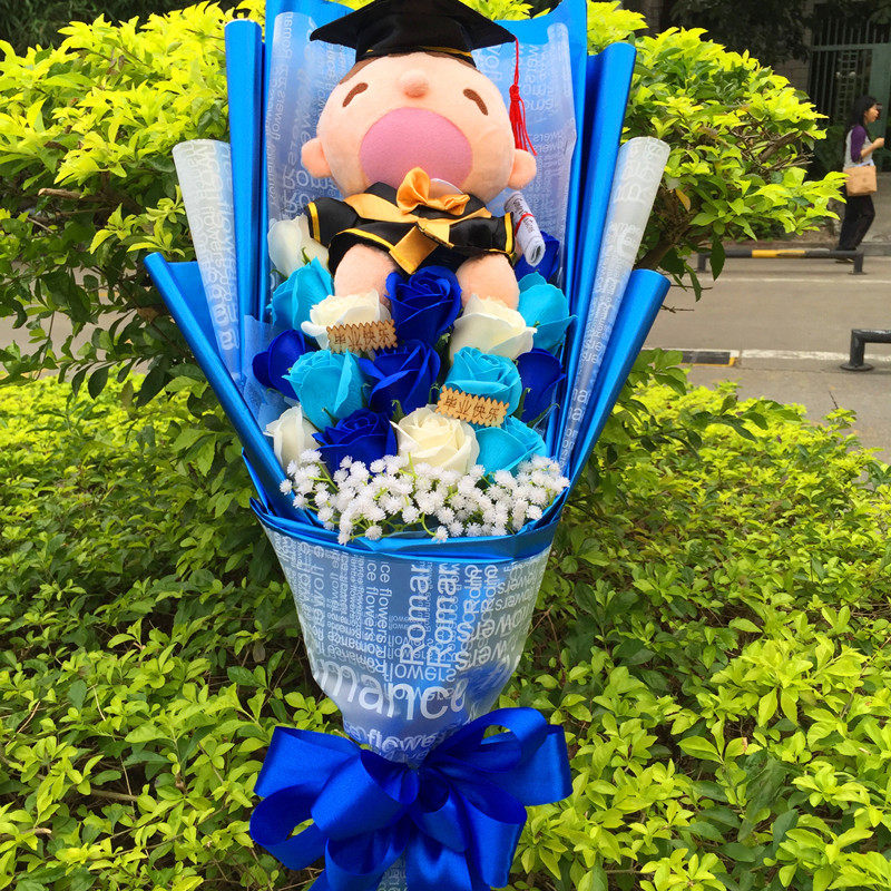 flowers for boy graduation