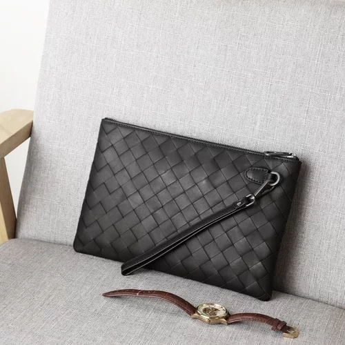 Плетеная сумка с петлей на руку, маленькая сумка клатч, коллекция 2023, из натуральной кожи