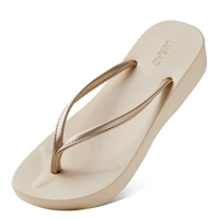 Чистый бежевый