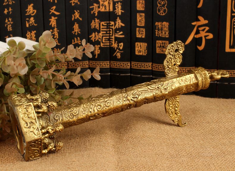 Juyuange Hua Đồng hồ trang trí Brass Flow Cloud Longzhu Wangzhu Trang chủ Văn phòng Phòng khách Trang trí Thủ công Trang trí trang trí nhà
