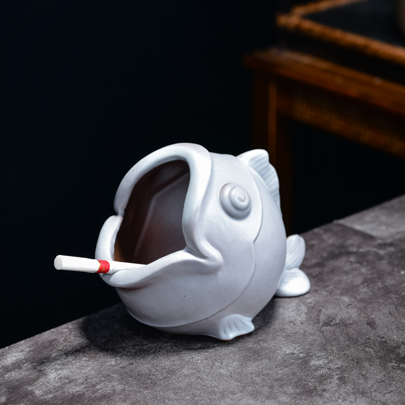 Cartoon ceramic ashtray creative move wind large home office European fashion ashtray