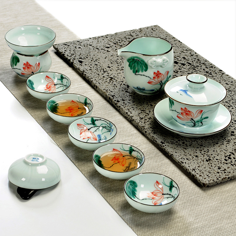 Howe auspicious hand - made celadon lotus kung fu tea cups of a complete set of blue and white porcelain ceramic teapot