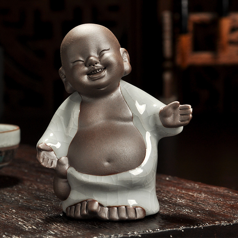 Howe auspicious fine young monk purple sand tea pet figure of Buddha up your up pet manually tea elder brother play tea tea accessories