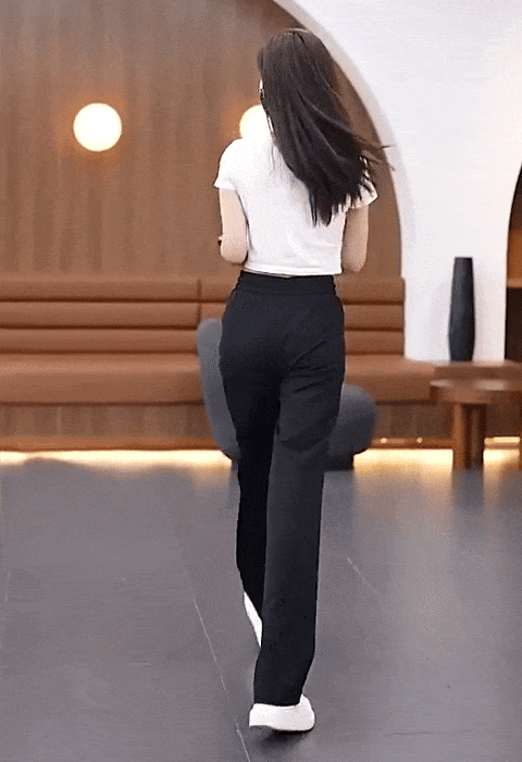 20240603_004850_038.gif
