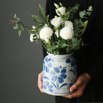 Hand-painted blue and white porcelain Jingdezhen ceramic vase flower pot flower arrangement Chinese pottery flower arrangement retro antique