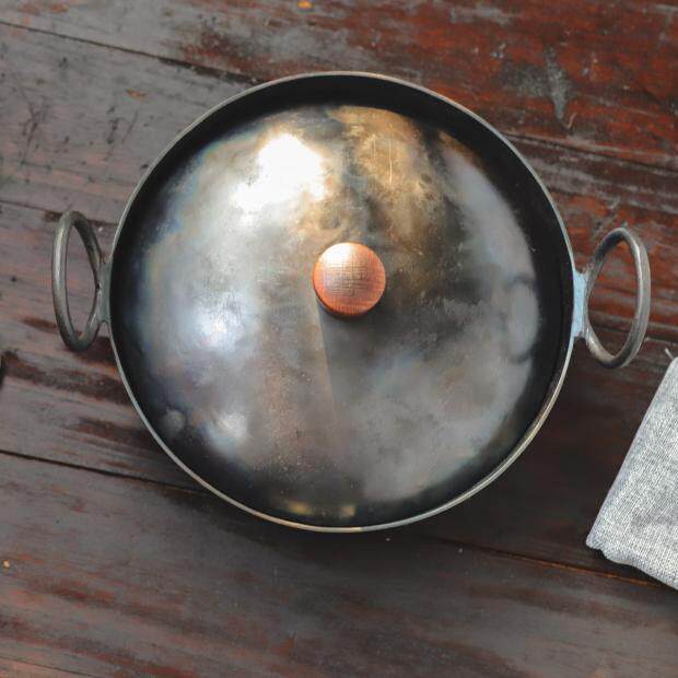 Hand Forged iron pot Binaural iron wok Flat iron pot Small frying pan Small wok Handmade pot 26cm Binaural iron wok
