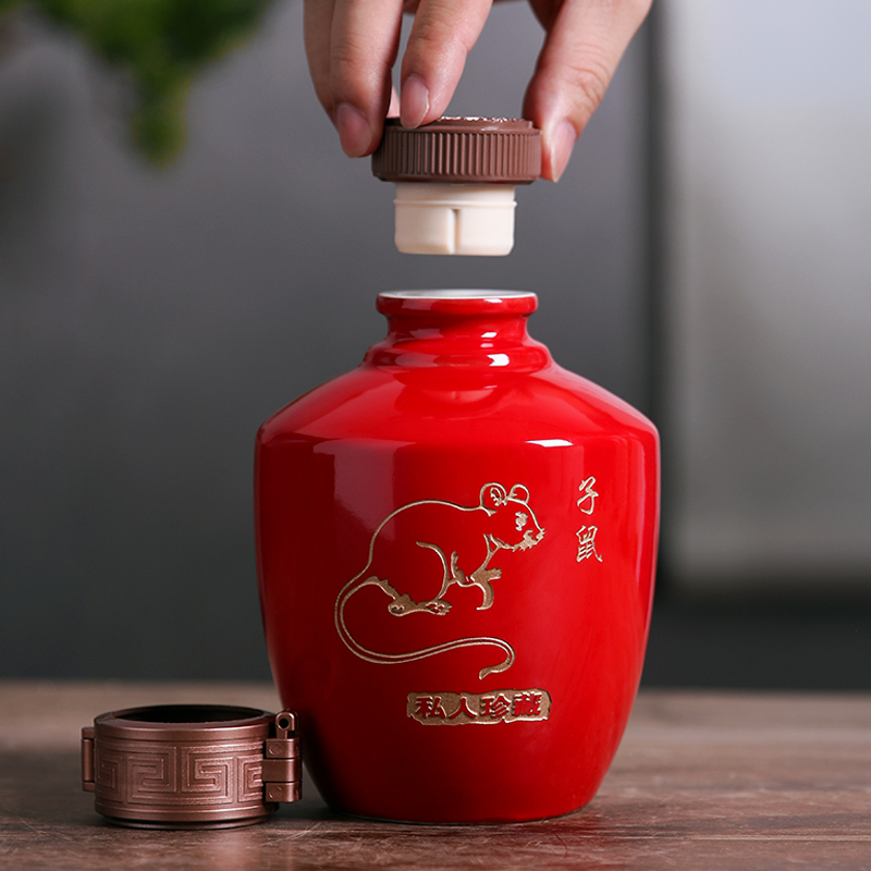 Jingdezhen ceramic zodiac bottle with gift box home 1 catty sealing small jar creative archaize wind hip flask