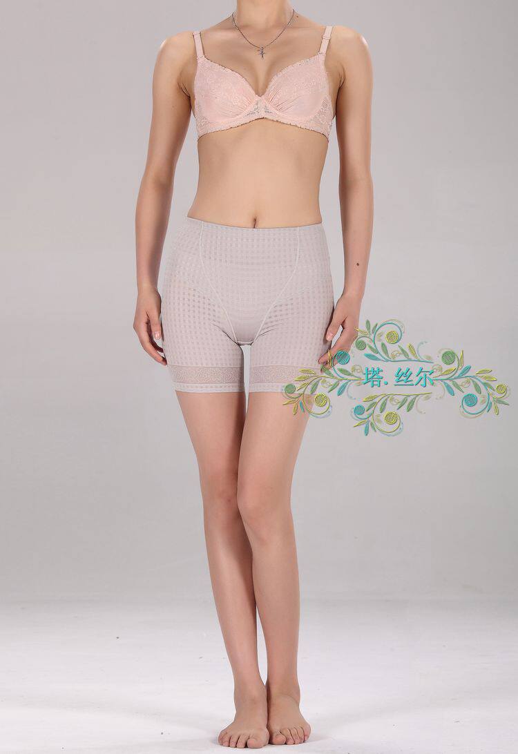 body amincissant simple en soie Ice - Ref 672105 Image 18