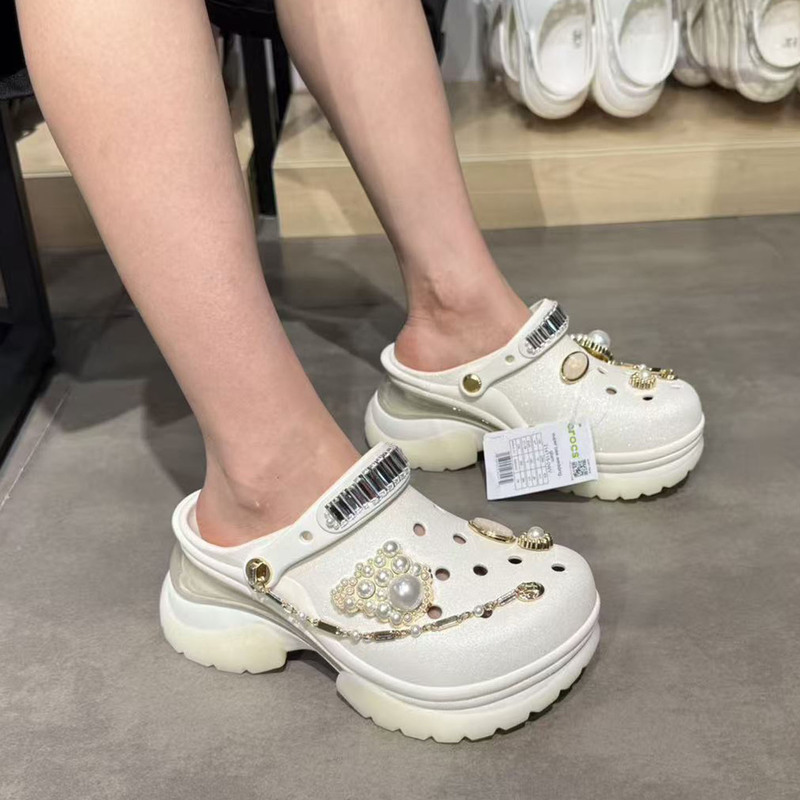 Crocs 26 Summer New Model Meet the Little Dolphin Thick-Soled Beach Clogs Women's Sandals 214115 Crocs 26 Summer New Model Meet the Little Dolphin Thick-Soled Beach Clogs Women's Sandals 214115