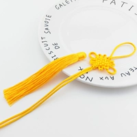 Золотисто-желтый