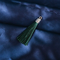 Темно-зеленый