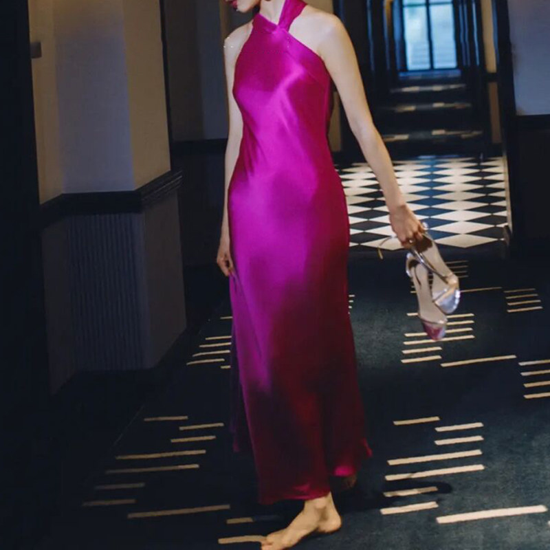 Unique French bride wedding dressing gown rose red niche light luxury high-end wedding pajamas halter dress female