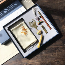 Su Embroidery Handmade Embroidery Suzhou Featured Gift Brass Bookmark U Pan Pen Suit Chinese Crafts Memorial Boutique