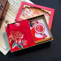 Suembroidered hand embroidered Suzhou embroidery scarf car hanging and gift suit for Chinese New Year features Handicraft Souvenirs with the handout