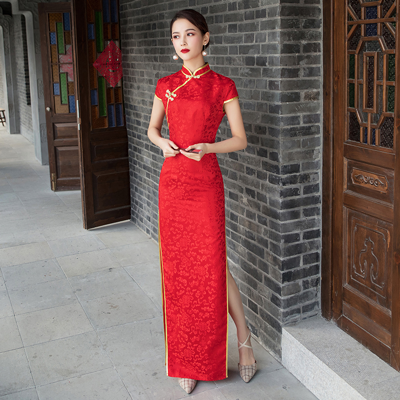 Long red cheongsam for elementary school students, long sleeve, Chinese style Long red cheongsam for elementary school students, long sleeve, Chinese style