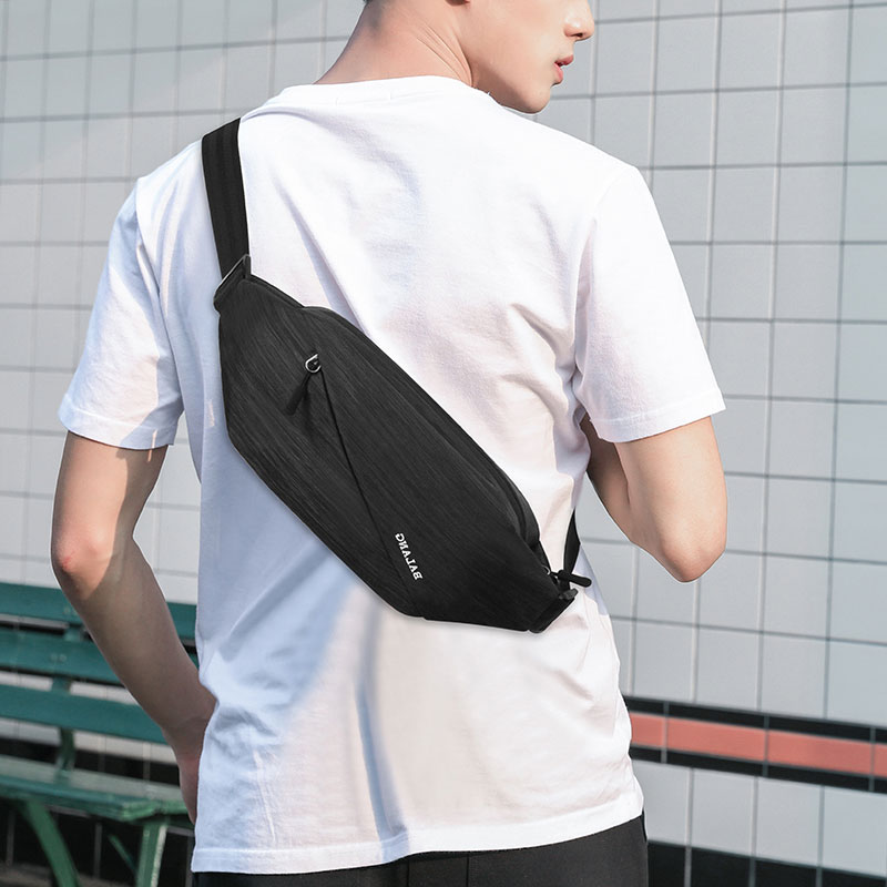 Casual Men's Chest Bag Chest Front Single Shoulder Slanted Satchel multifunction Chauded Scapes Bag bag Tide Postman Bag Men Bag