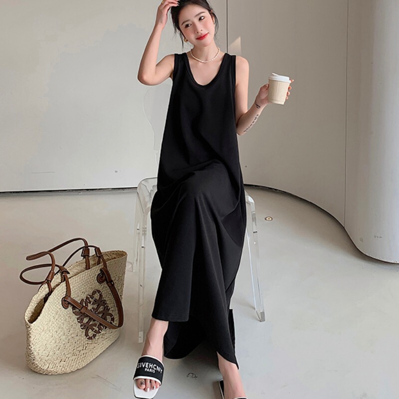 Plus-Size Black Loose-Fitting Slip Dress with a Draped Effect for Summer, Korean Style, Extended A-Line Dress for Curvy Women 100kg