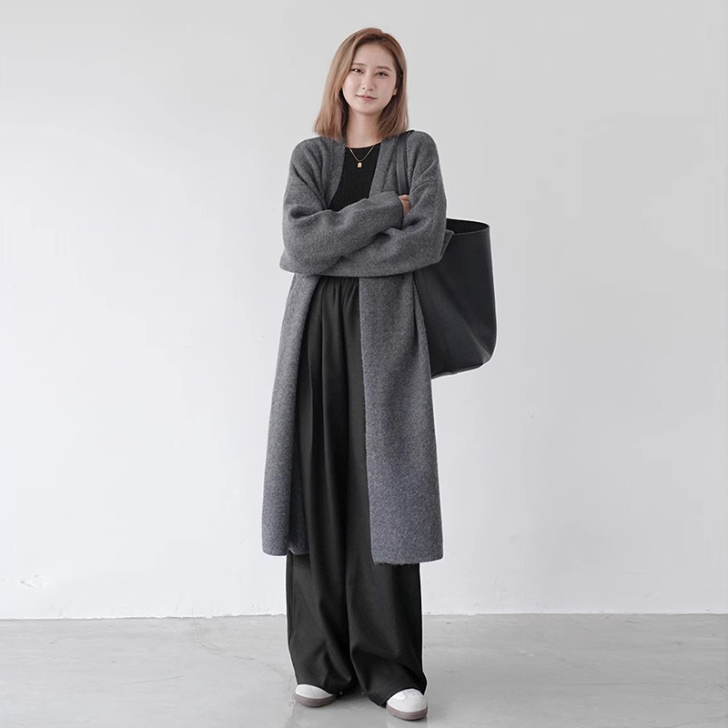 Mid-Length High-End Sweater Cardigan for Women, New Autumn and Winter Style, Loose Solid Color Outerwear, Lazy Style Knitted Cardigan, Trendy