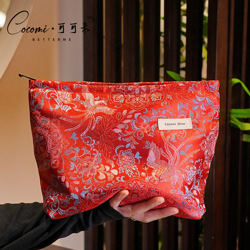 Cocomi Chinese-Style Brocade Jacquard Large-Capacity Cosmetic Bag, Palace-Style Portable Storage Bag, Zipper Canvas Niche Design