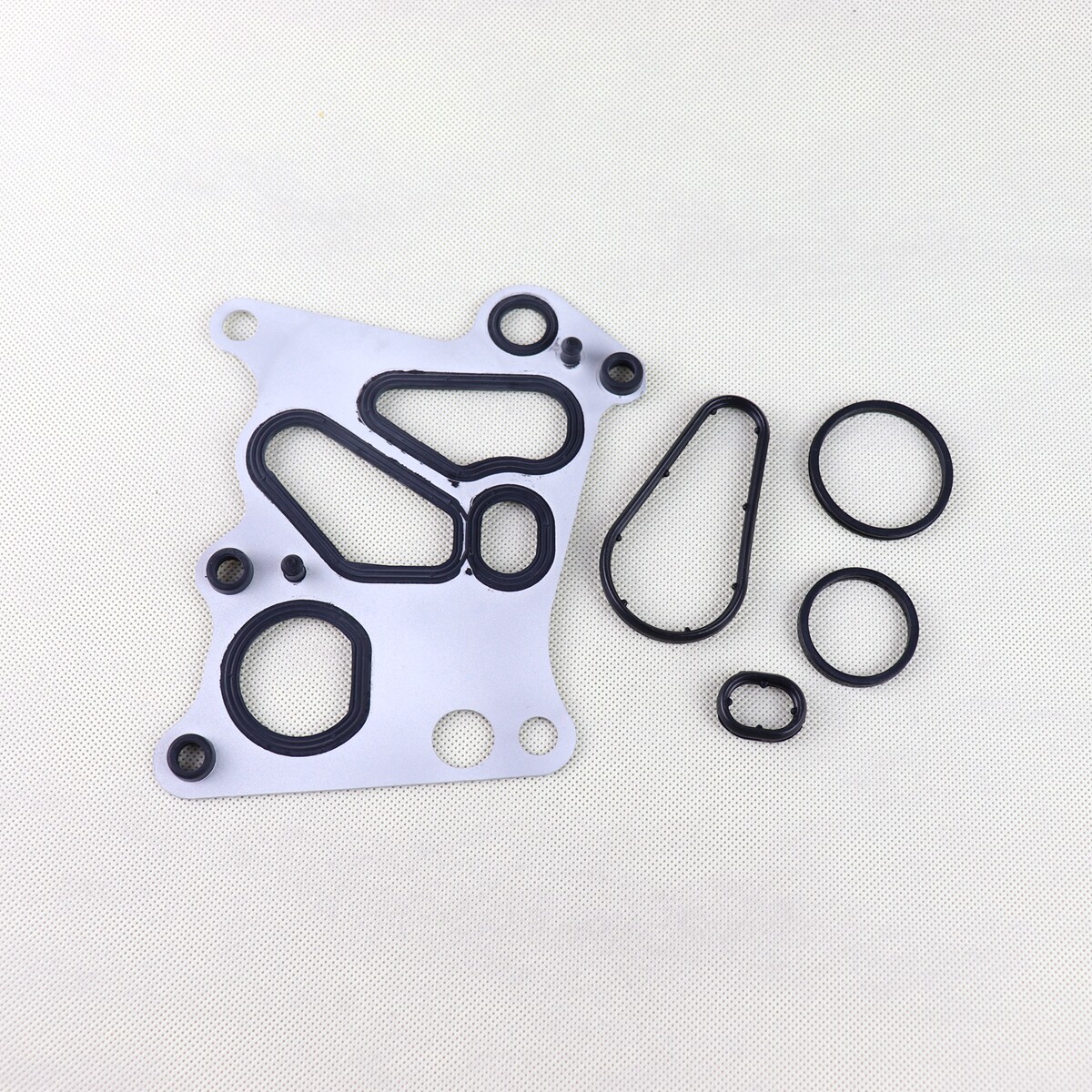 Fits Mercedes M271 W204 C180 C200 E200 SLK200 2711840280 Oil