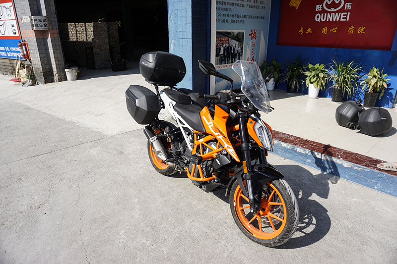 Áp dụng cho 18 hộp bên KTM390 SID duke390 hộp đuôi thân hộp khung bên khung treo sau - Xe gắn máy phía sau hộp thùng đựng đồ xe máy