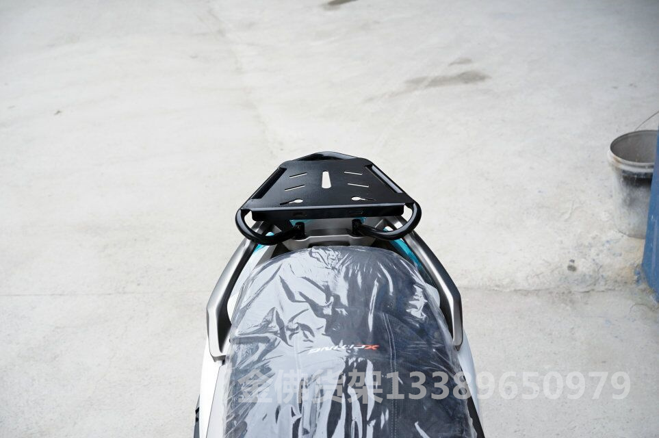 Gwangyang 400 chèo thuyền Chèo 400 kệ phía sau khung Đuôi khung Cánh sau Cánh tay sau Giá treo sau móc áo phía sau - Xe máy Sopiler khung bảo vệ vespa sprint đen