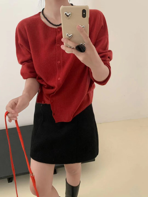 High-Quality All-Wool 6629 Autumn Seamless Solid Color Fashionable Versatile Single-Breasted Sweater Round Neck Soft Knit Cardigan