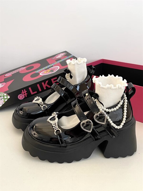 Unique Design Sweet and Cool Heart-Shaped Mary Jane Shoes for Women, 2024 Spring New Dark Style Thick-Soled Height-Increasing Leather Shoes