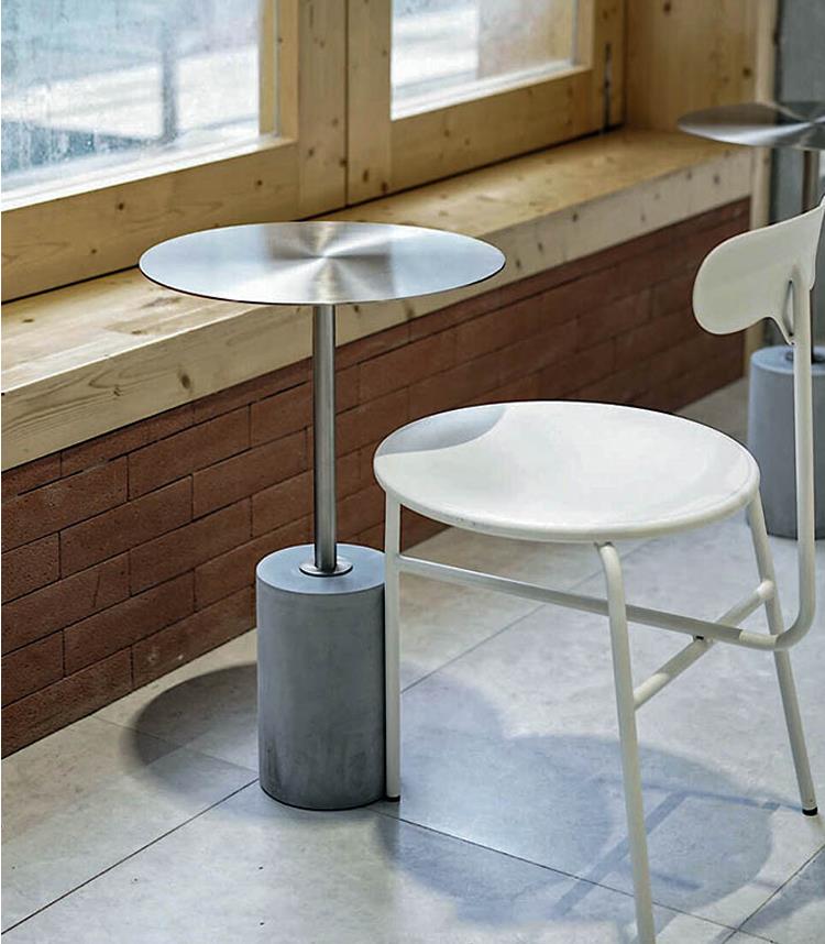 Nordic fashion creative designer milk tea shop industrial style cafe movable small coffee table bedside cement side table
