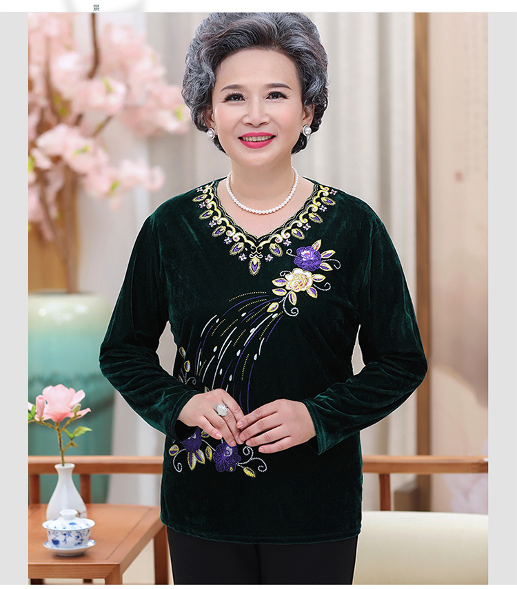Áo nhung nữ màu vàng trung niên top 2018 mới xuân hè thu tay dài áo thun mẹ lửng ống ngắn váy đầm tuổi trung niên