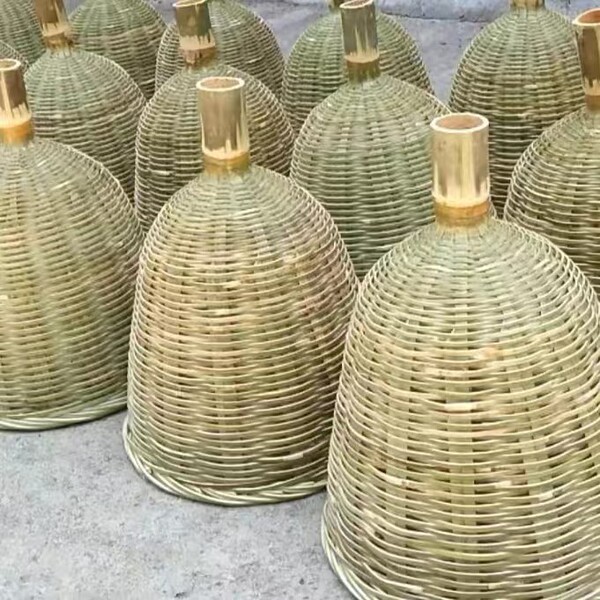 Handmade Bamboo Weaving Products, Bamboo Bee-Catching Cages, Bee-Attracting Cages, Lampshades, Folk Decorative Hangings, Wedding Decorations, Decorative Frames